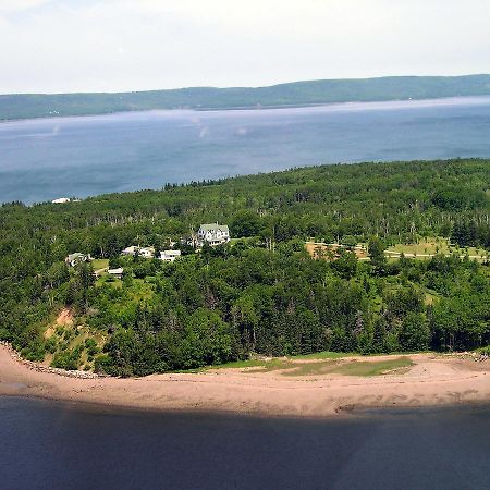 Still Point Lodge Deep Brook Екстериор снимка