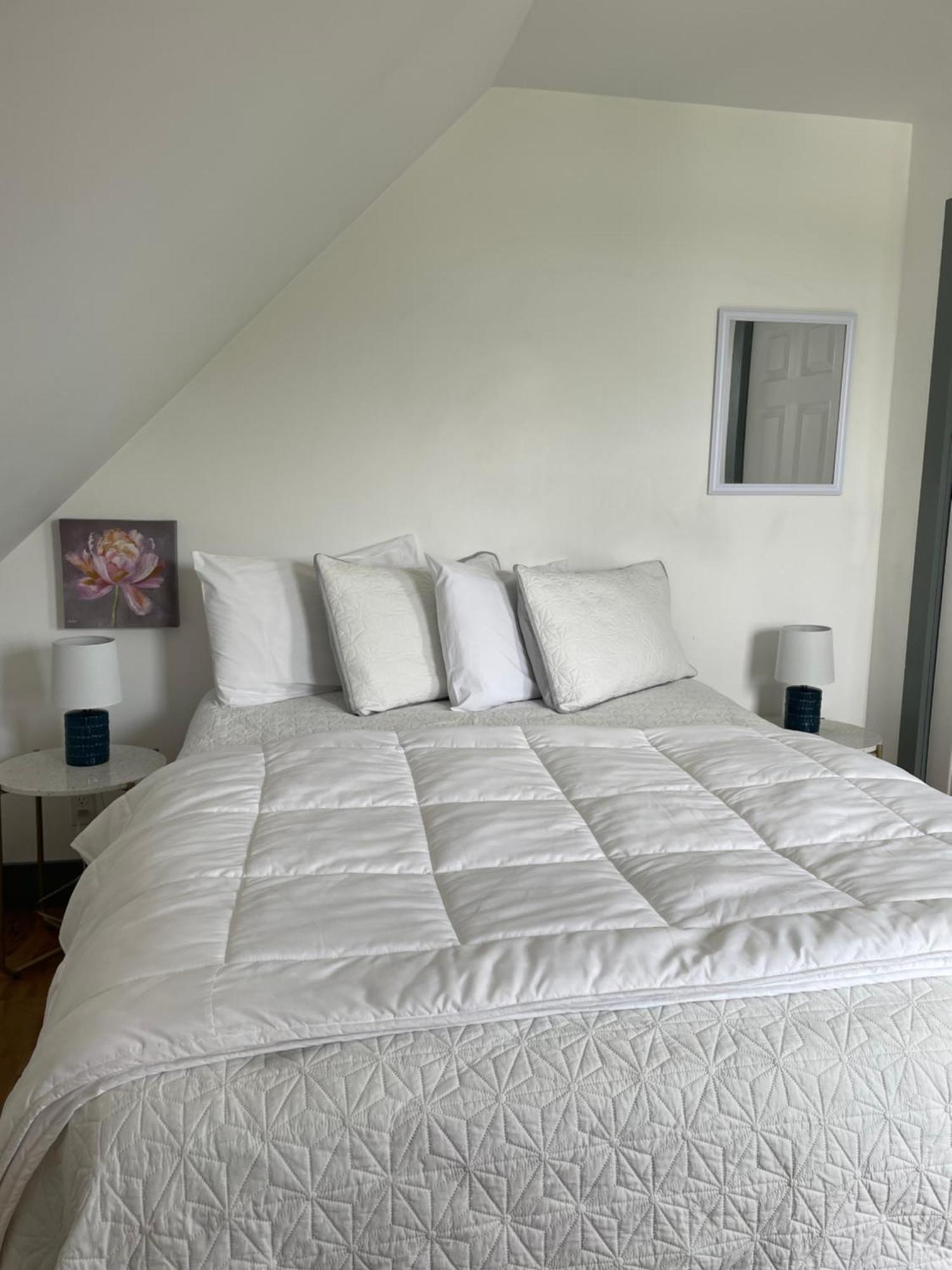 Still Point Lodge Deep Brook Екстериор снимка