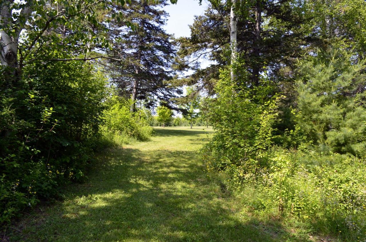 Still Point Lodge Deep Brook Екстериор снимка