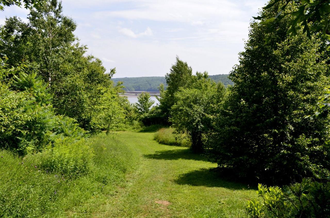 Still Point Lodge Deep Brook Екстериор снимка