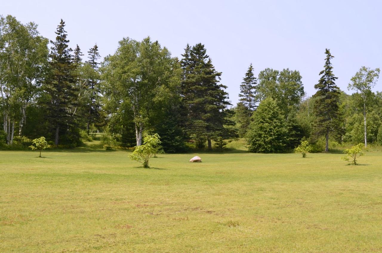 Still Point Lodge Deep Brook Екстериор снимка